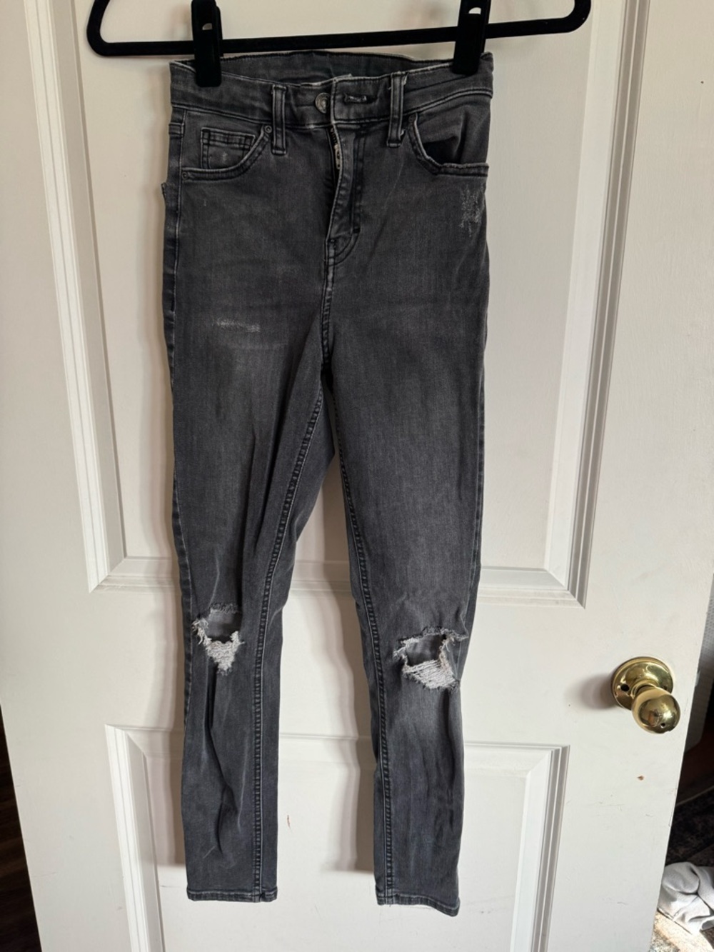 Topshop Charcoal Grey Ripped High-Rise Skinny Jeans - Women